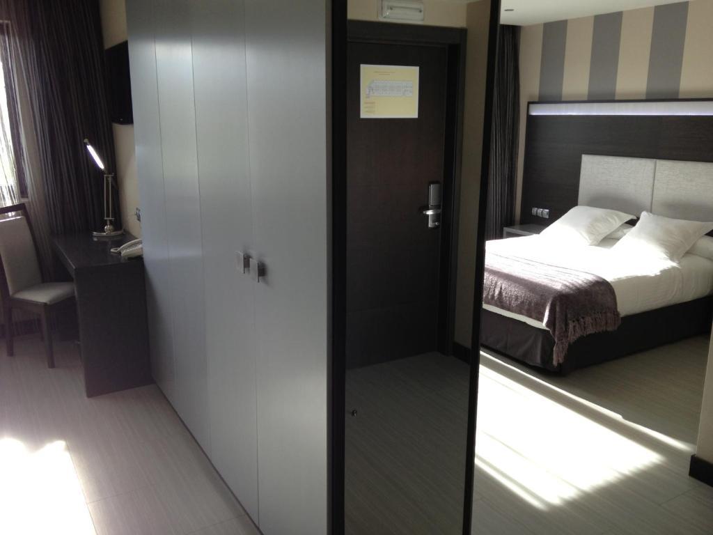 Hotel Adelma オスナヨ 部屋 写真